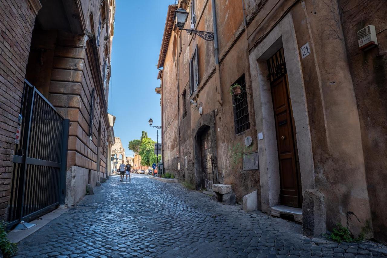 Colosseum House * Rome