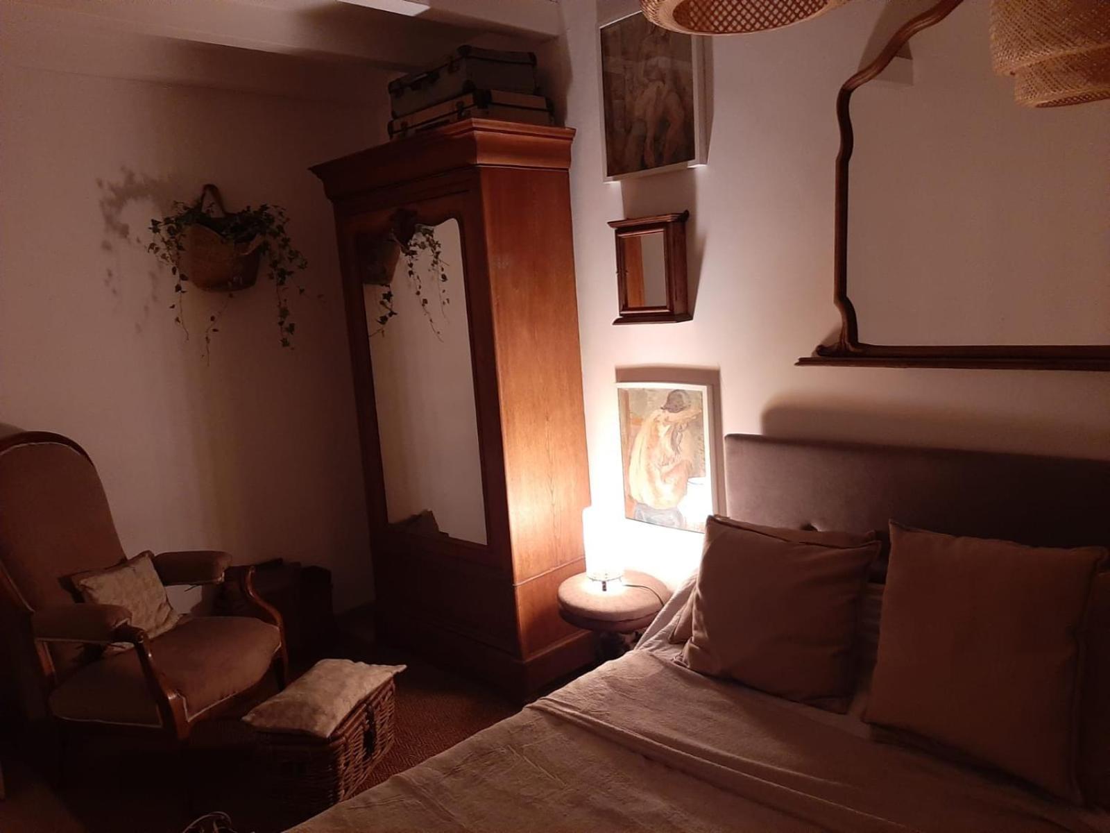Colosseum House *